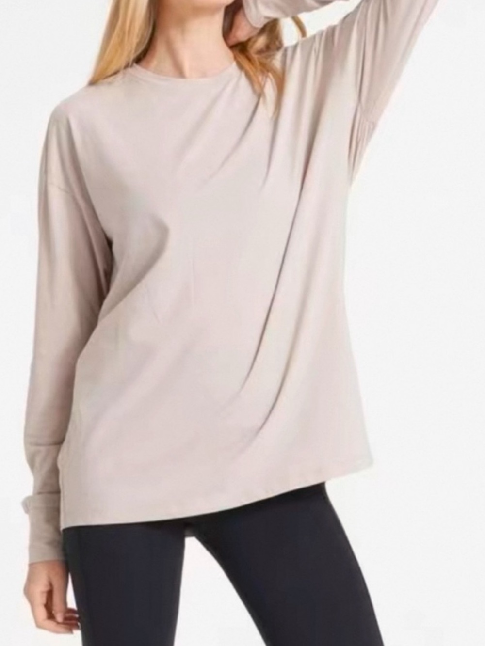 Vuori Women’s Long Sleeve Feather Tee Medium